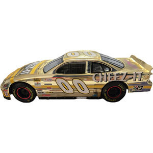 Racing Champions 10th Anniv. Larry Pearson #00 Cheez-It 1:24 LE Nascar Collect